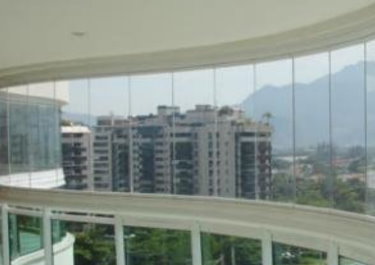 Conserto e manutenção de box para banheiro